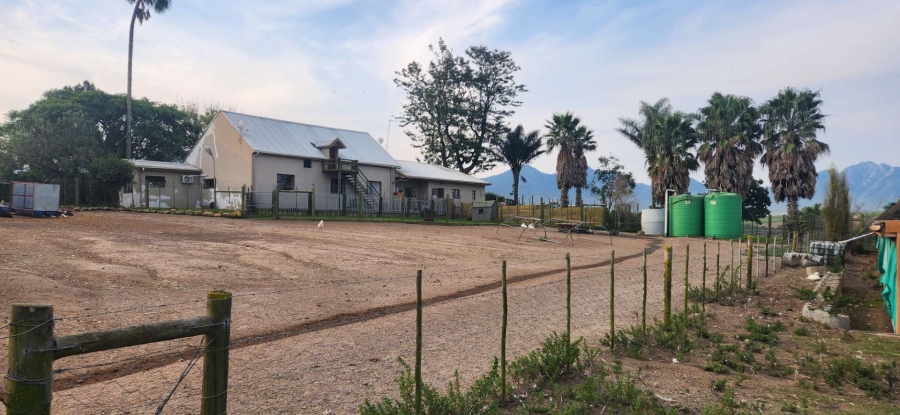8 Bedroom Property for Sale in Geelhoutboom Western Cape